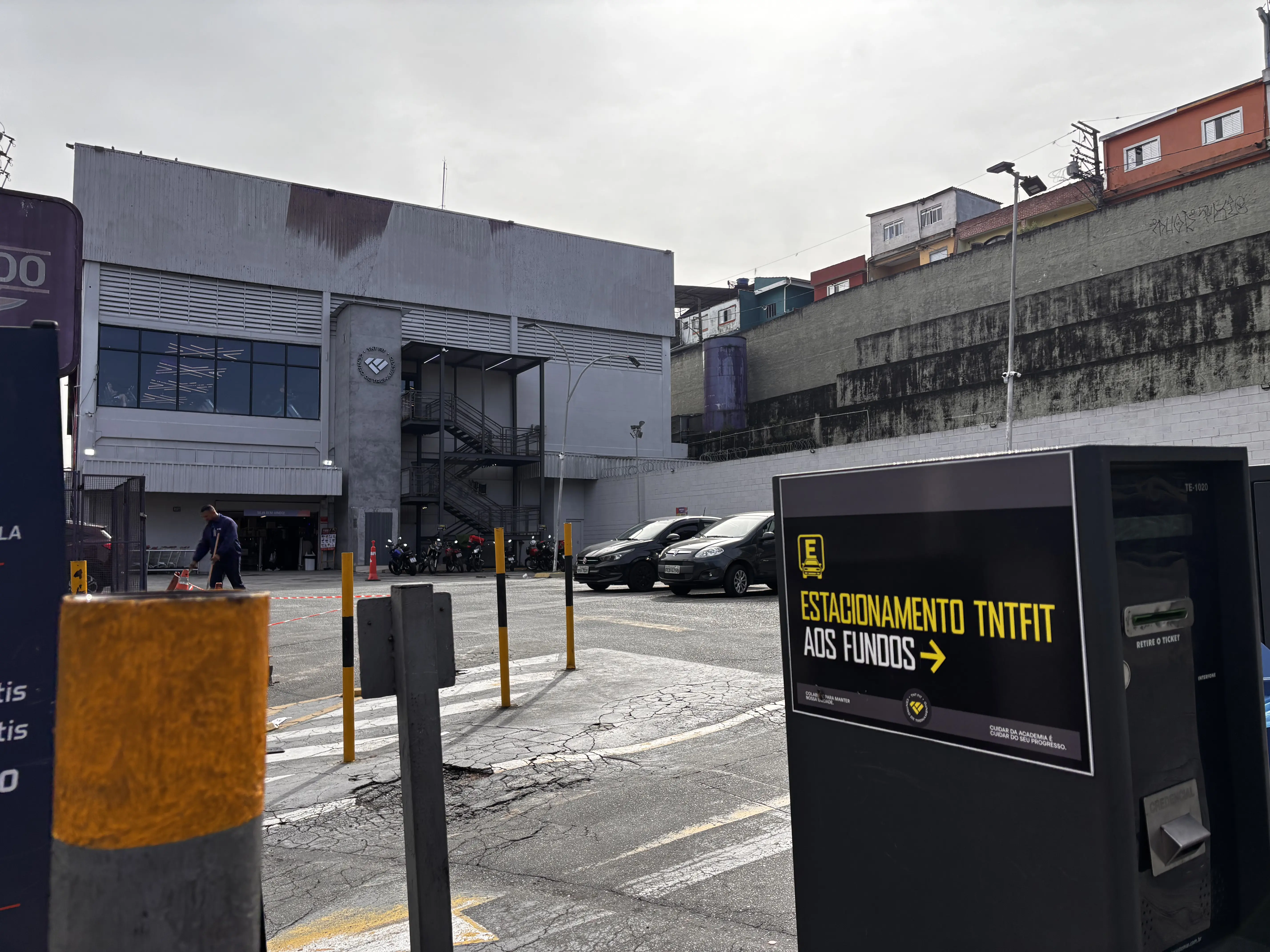 Estacionamento com manobrista da TNTFIT
